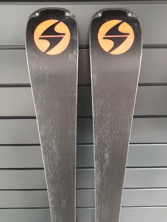 Testované lyže Blizzard Quattro Lmtd. 23/24 T1