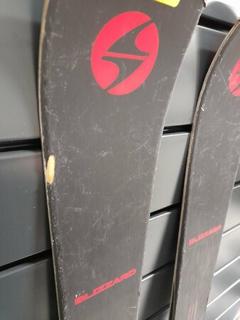 Testované lyže Blizzard Quattro Lmtd. 23/24 T6