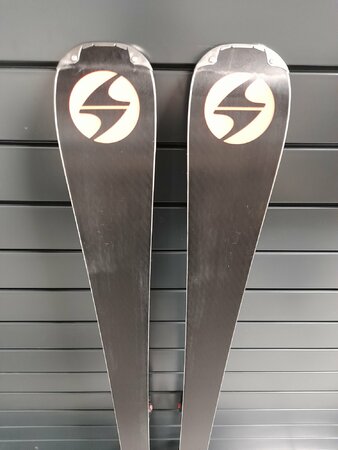 Testované lyže Blizzard Quattro Lmtd. 23/24 T6