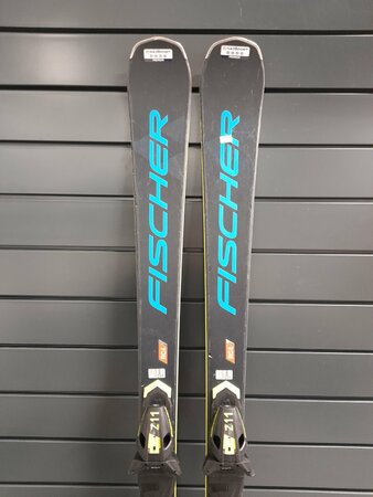 Testované Lyže Fischer RC4 The Curve NTI 23/24 T1