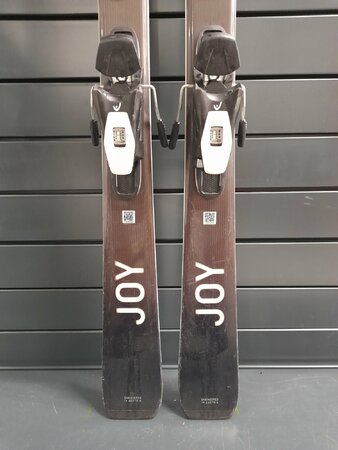 Testované lyže Head Real Joy 23/24 T2 Testované lyže Head Real Joy 23/24 T2