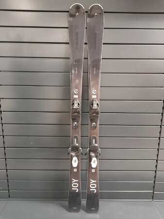 Testované lyže Head Real Joy 23/24 T3 Testované lyže Head Real Joy 23/24 T3