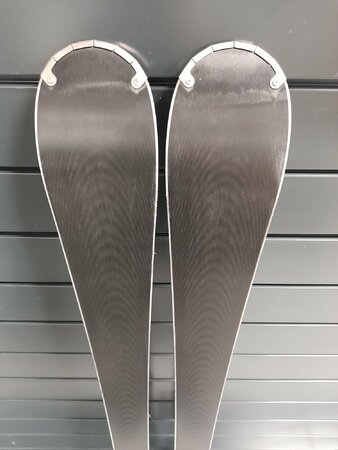 Testované lyže Head Real Joy 23/24 T3 Testované lyže Head Real Joy 23/24 T3