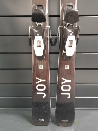 Testované lyže Head Real Joy 23/24 T4 Testované lyže Head Real Joy 23/24 T4