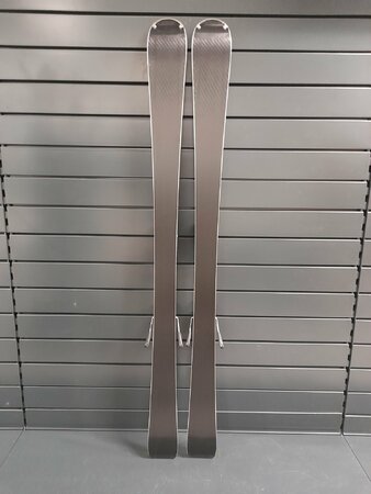 Testované lyže Head Real Joy 23/24 T4 Testované lyže Head Real Joy 23/24 T4