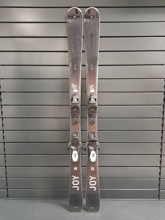 Testované lyže Head Real Joy 23/24 T5 Testované lyže Head Real Joy 23/24 T5