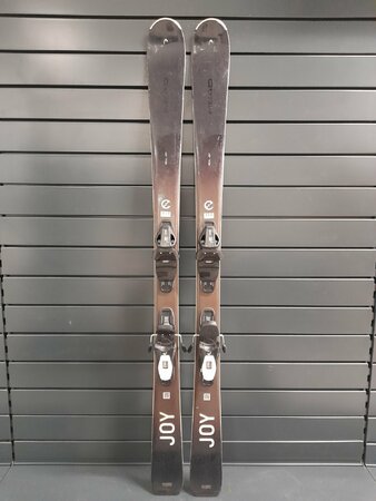 Testované lyže Head Real Joy 23/24 T6 Testované lyže Head Real Joy 23/24 T6