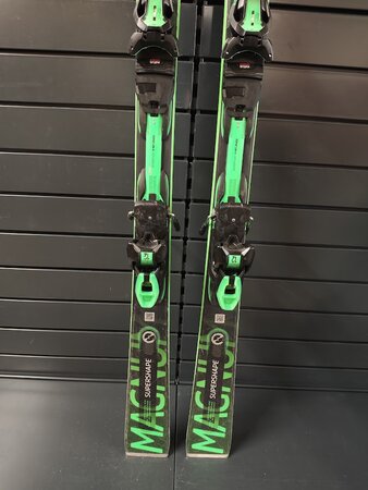 Testované lyže Head Supershape e-Magnum 23/24 T4
