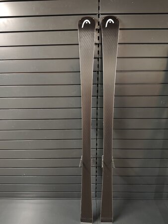 Testované lyže Head Supershape e-Magnum 23/24 T4