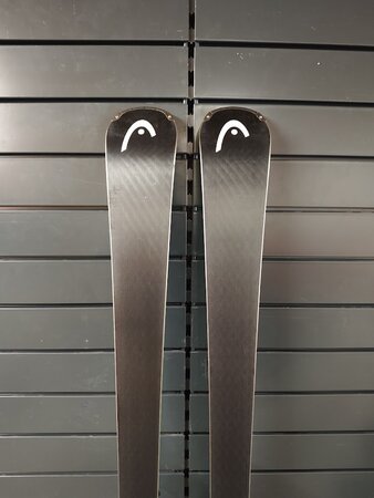 Testované lyže Head Supershape e-Magnum 23/24 T4