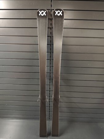 Testované lyže Völkl Deacon 80 + Lowride XL 13 FR 23/24 T1
