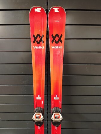 Testované lyže Völkl Deacon 80 + Lowride XL 13 FR 23/24 T1