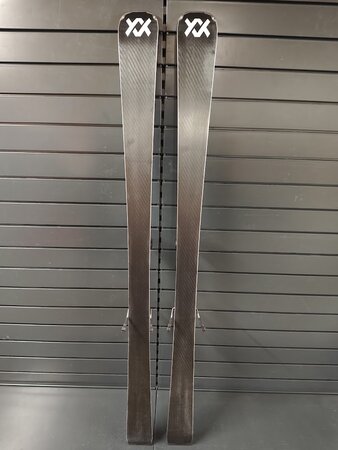 Testované lyže Völkl Deacon 80 + Lowride XL 13 FR 23/24 T2