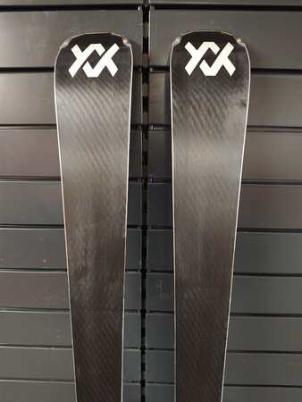 Testované lyže Völkl Deacon 80 + Lowride XL 13 FR 23/24 T2