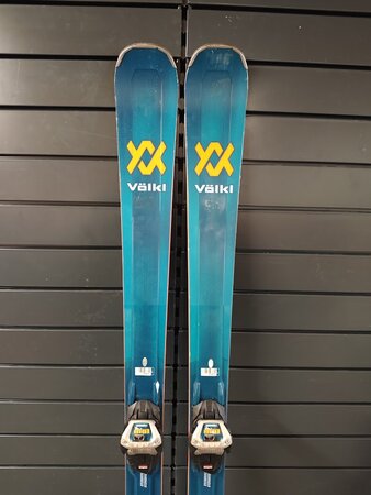 Testované lyže Völkl Deacon 84 + Lowride XL 13 FR 23/24 T1