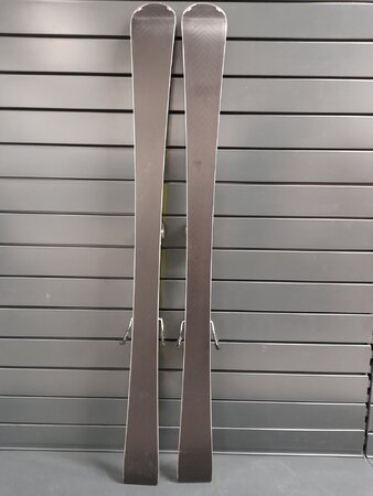 Testované lyže Völkl Deacon 7.2 23/24 T1