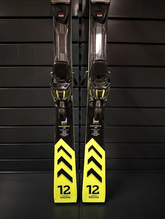 Testované lyže Völkl Racetiger SC 12 23/24 T4