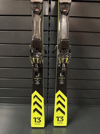 Testované lyže Völkl Racetiger SC 13 23/24 T2