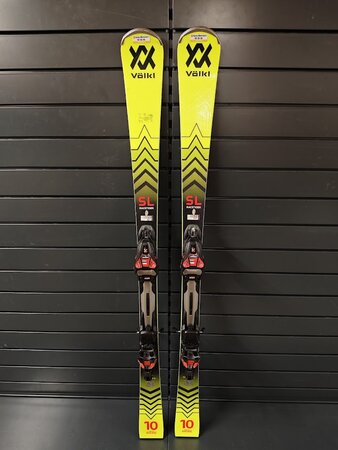 Testované lyže Völkl Racetiger SL 10 23/24