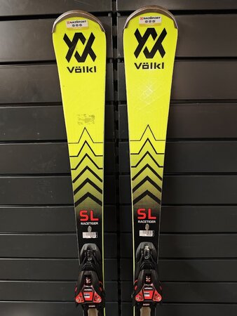 Testované lyže Völkl Racetiger SL 10 23/24