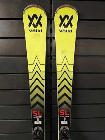 Testované lyže Völkl Racetiger SL 13 23/24 T2