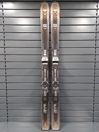 Testované lyže Völkl Deacon V-Werks 23/24 T1