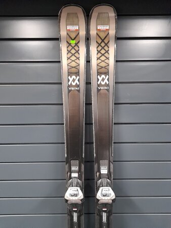 Testované lyže Völkl Deacon V-Werks 23/24 T3