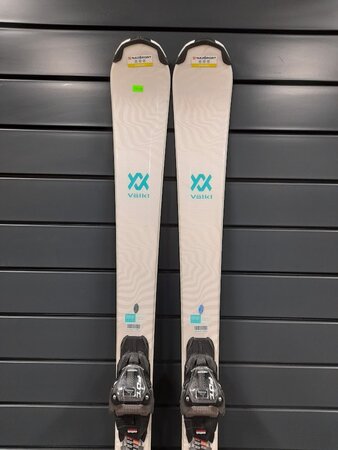 Testované lyže Völkl Flair 7.2 Blue 23/24