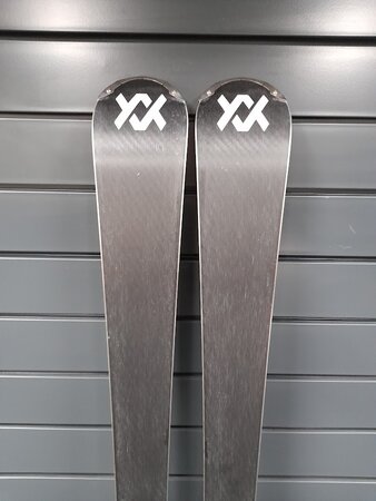 Používané lyže Völkl Flair SC Carbon 20/21