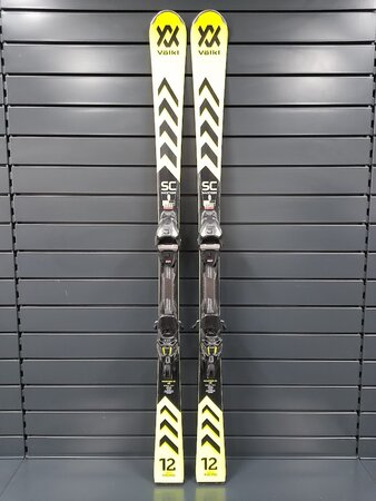 Testované lyže Völkl Racetiger SC 12 Yellow 23/24