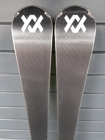 Testované lyže Völkl Racetiger SC 13 Yellow 23/24