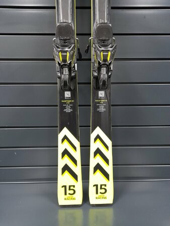 Testované lyže Völkl Racetiger SC 15 Yellow 23/24