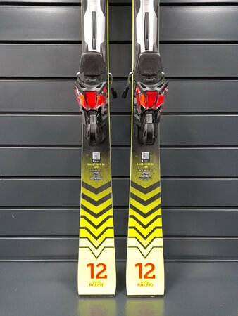 Testované lyže Völkl Racetiger SL 12 Yellow 23/24