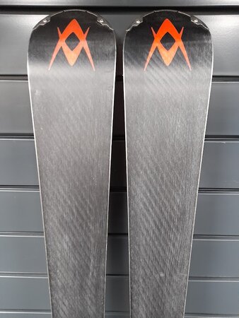Používané lyže Völkl RTM 81 Wideride XL 16/17