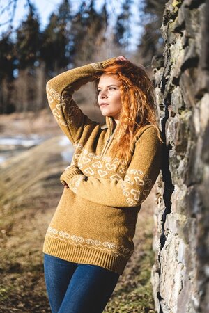 Sveter Black hill outdoor Patria Medová