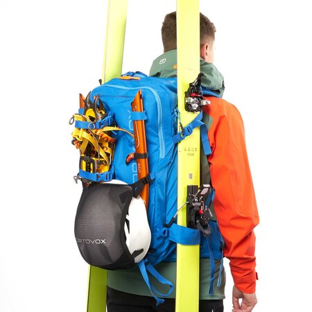 Batoh Ortovox Haute Route 40 Black Just Blue