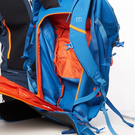 Batoh Ortovox Haute Route 40 Black Just Blue