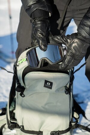 Batoh Armada Devo 32L Backpack Shadow