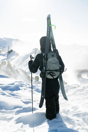 Batoh Armada Devo 32L Backpack Shadow