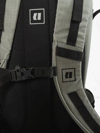 Batoh Armada Devo 32L Backpack Shadow