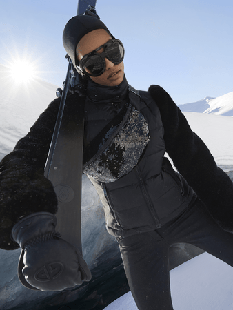 Ľadvinka Goldbergh Glitter Fanny Bag Black