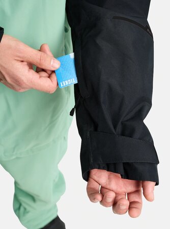 Zimná bunda Burton Reserve 2L Jacket Soft Sage/True Black