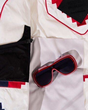 Lyžiarska bunda Perfect Moment Polar Flare Ski Jacket II Chevron Print Red Lyžiarska bunda Perfect Moment Polar Flare Ski Jacket II Chevron Print Red