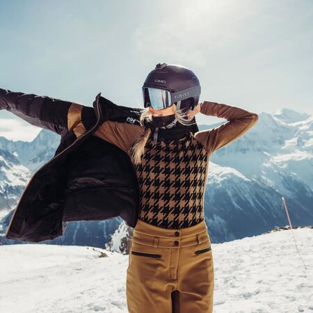 Funkčné tričko Helly Hansen W Lifa Merino Midweight Graphic Crew Sepia Houndstooth Aop