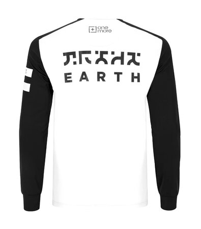 Mikina One more Turtleneck With Half Zip Explorer White/Black/White Mikina One more Turtleneck With Half Zip Explorer White/Black/White