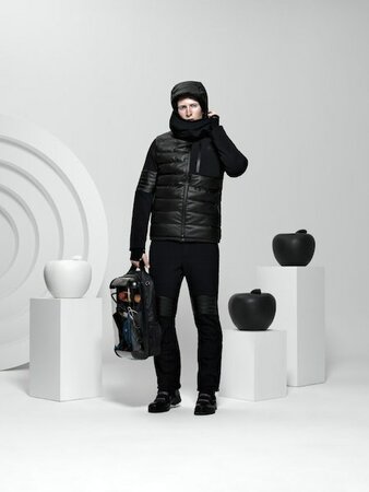 Vesta One more Eco-Down Hoody Vest Black/Black/Black