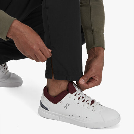 Tepláky On Running Man Active Pants Black