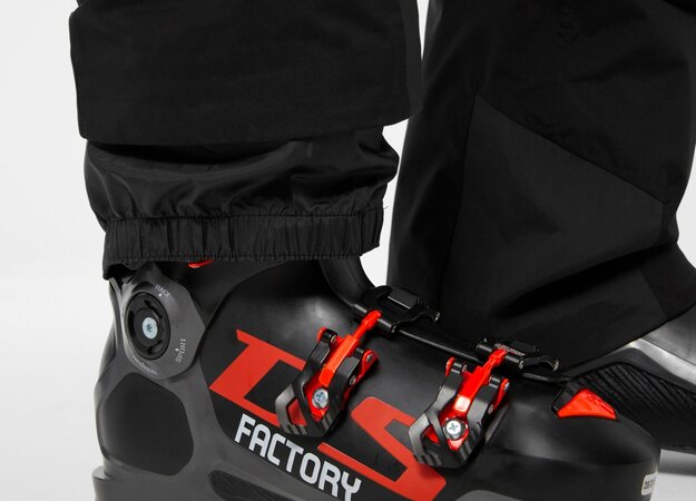 Lyžiarske nohavice Helly Hansen Legendary Insulated Bib Pant Black