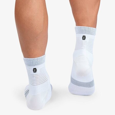 Ponožky On Running Man Ultralight Mid Sock White/Black