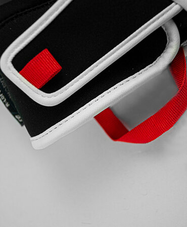 Rukavice Reusch Pro RC Black/White/Fire Red Rukavice Reusch Pro RC Black/White/Fire Red